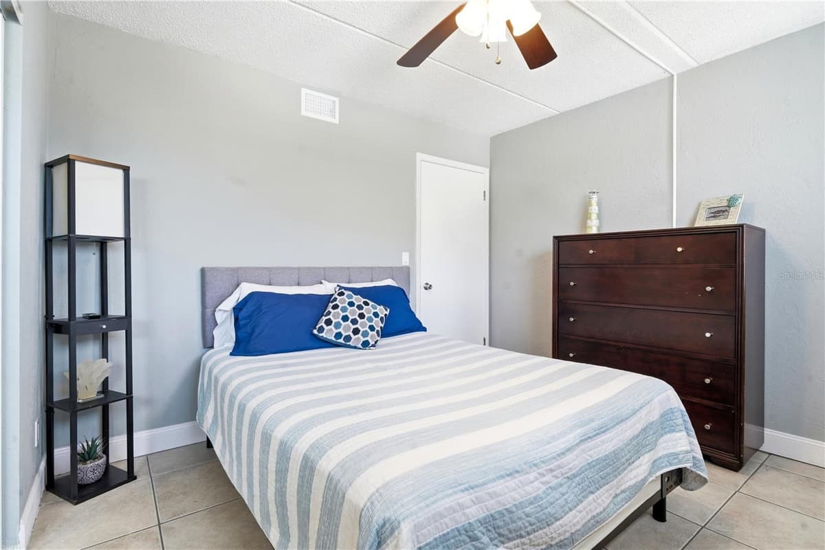 3807 ATLANTIC AVENUE — photo 33 of 47