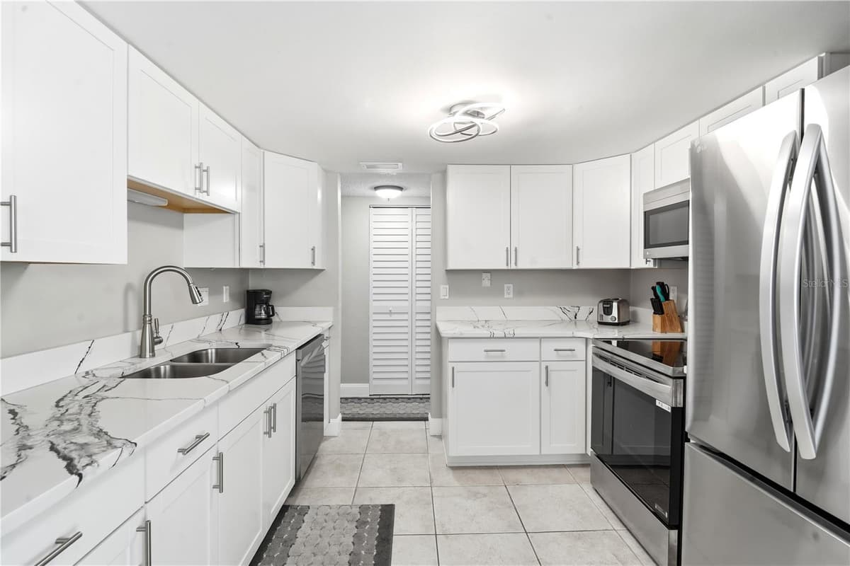 3807 ATLANTIC AVENUE — photo 23 of 47