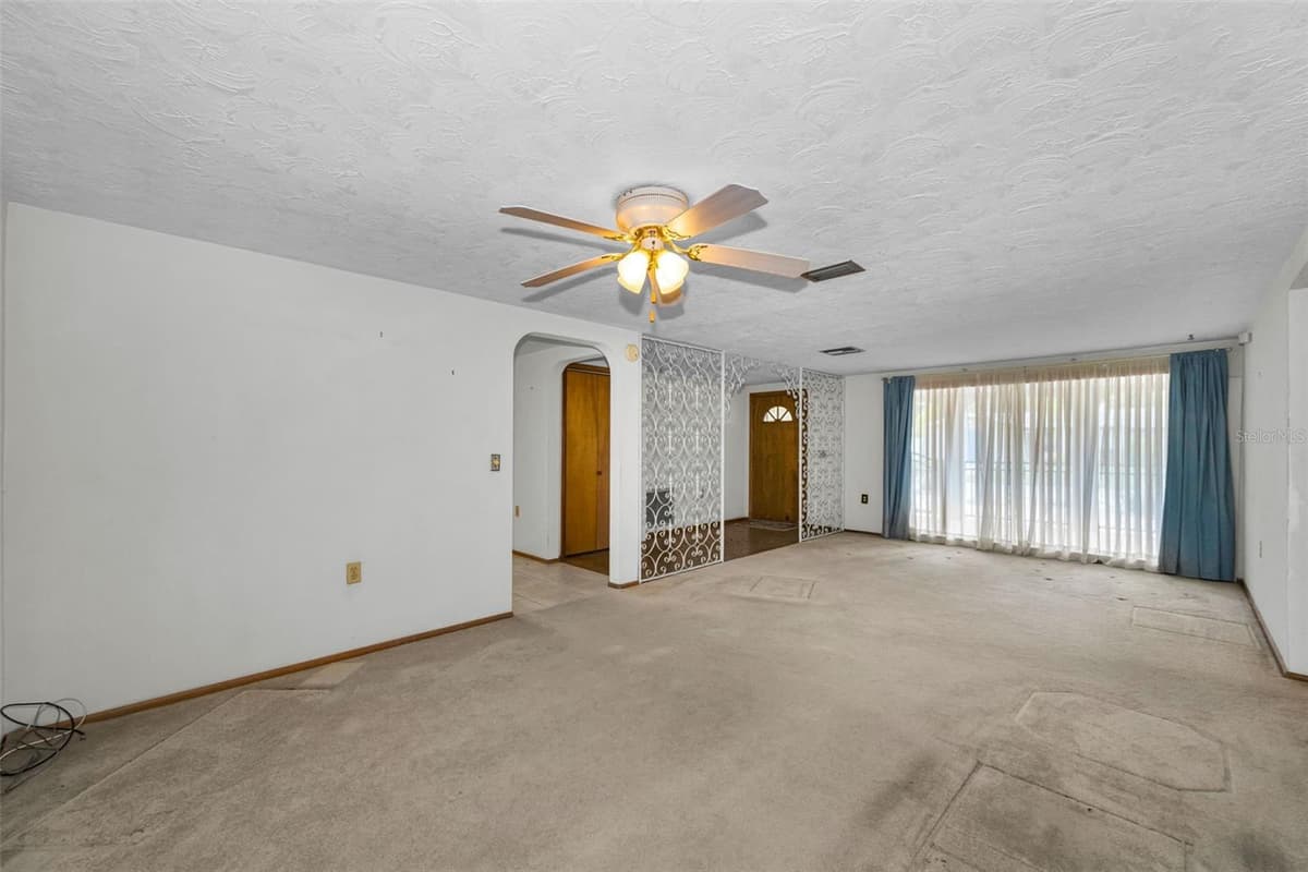 5834 EMBAY AVENUE — photo 19 of 55