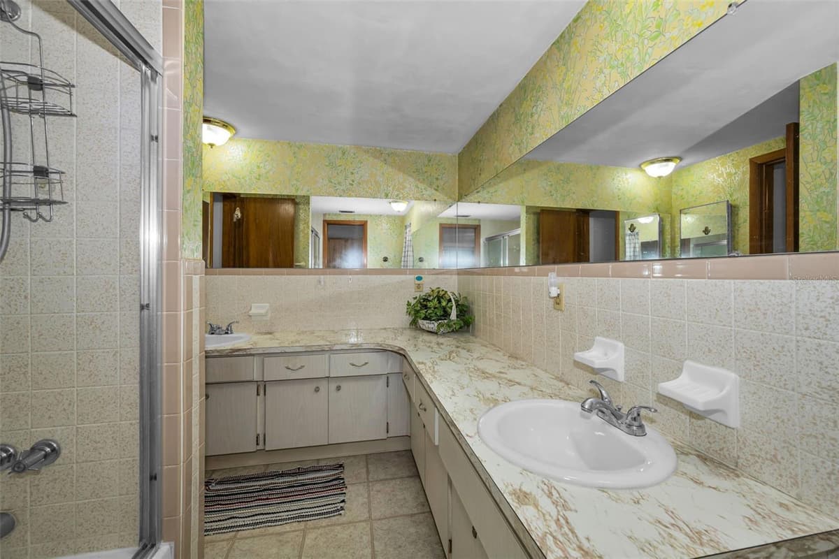 5834 EMBAY AVENUE — photo 36 of 55
