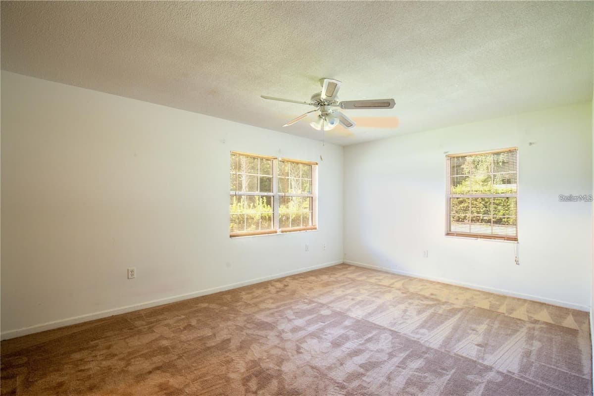 25525 COLMAR AVENUE — photo 11 of 15