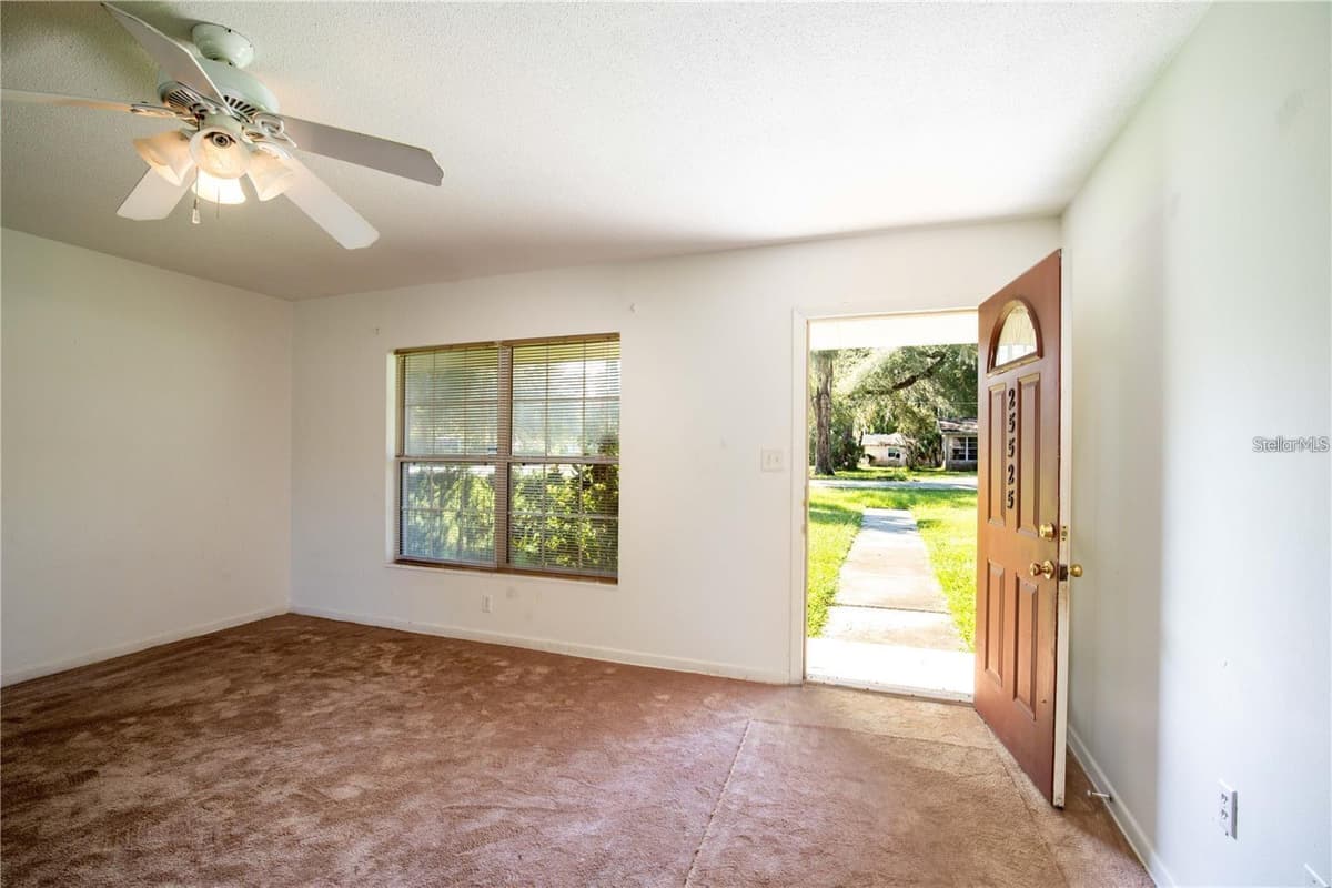 25525 COLMAR AVENUE — photo 4 of 15