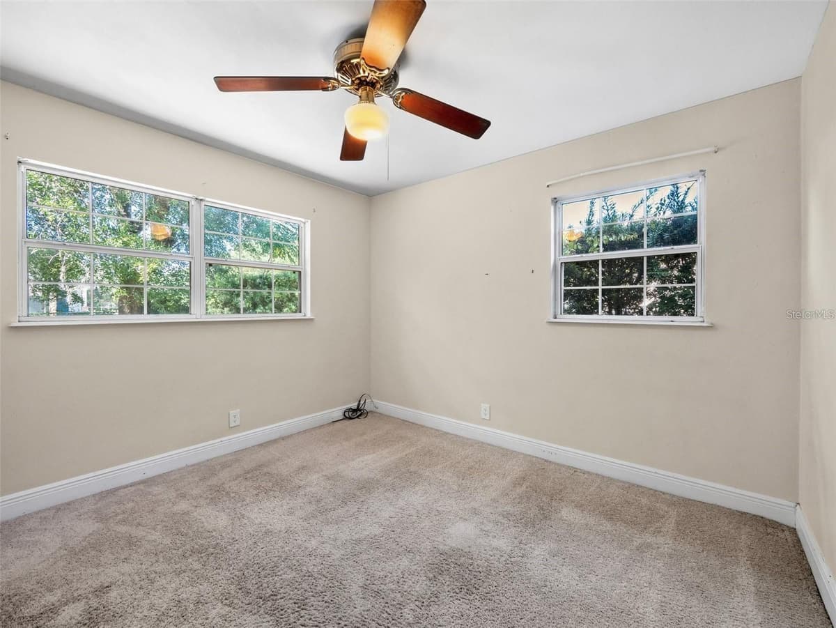 25519 COLMAR AVENUE — photo 7 of 13