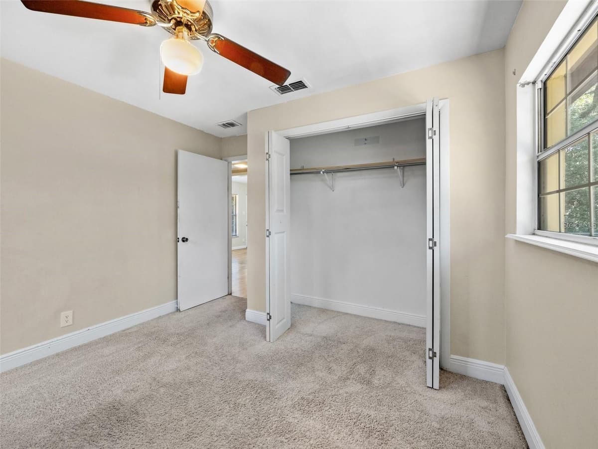 25519 COLMAR AVENUE — photo 8 of 13