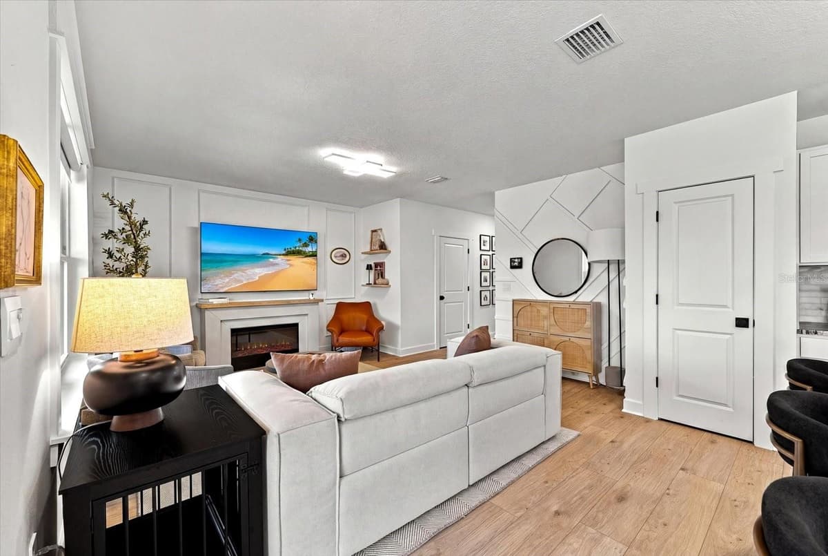 3283 HILLTOP CIRCLE — photo 14 of 54