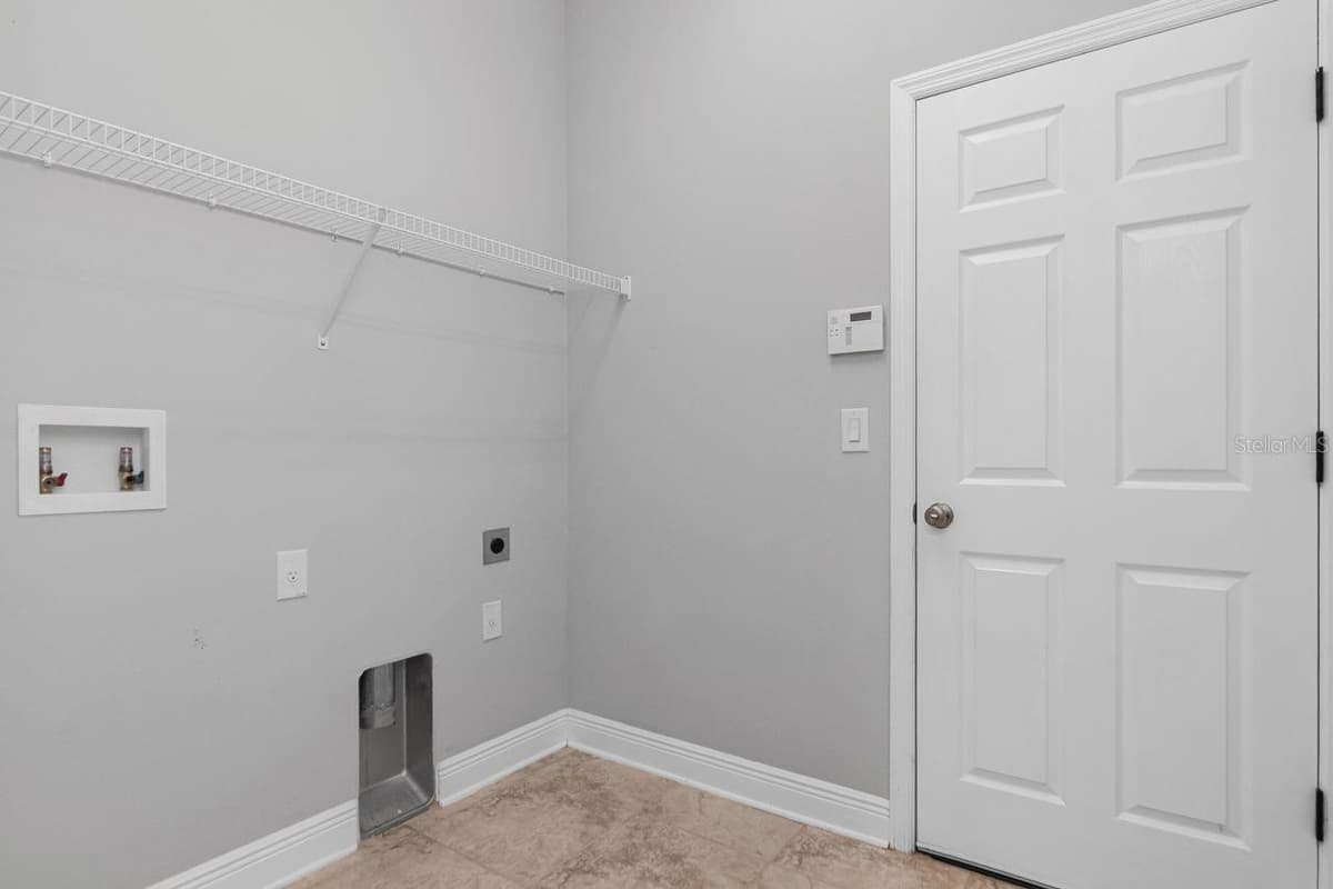 8703 ALAFIA HILLS DRIVE — photo 31 of 99
