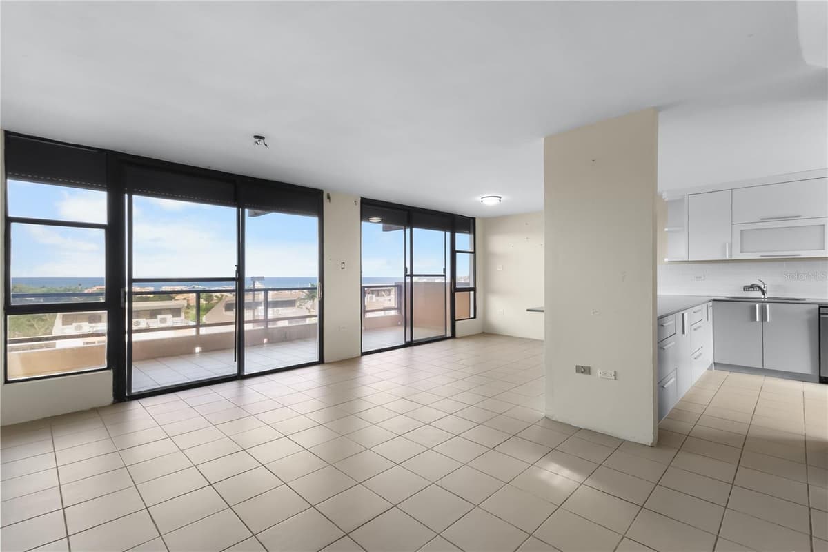 170 PALMAS DR — photo 13 of 45