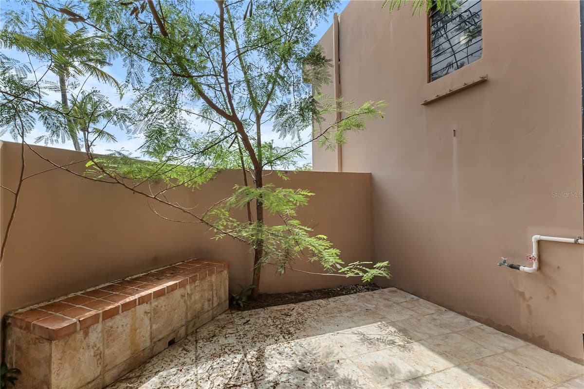 170 PALMAS DR — photo 34 of 45