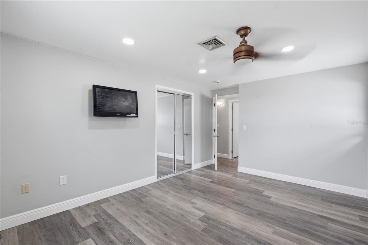 1433 ELLISON LANE — photo 39 of 70