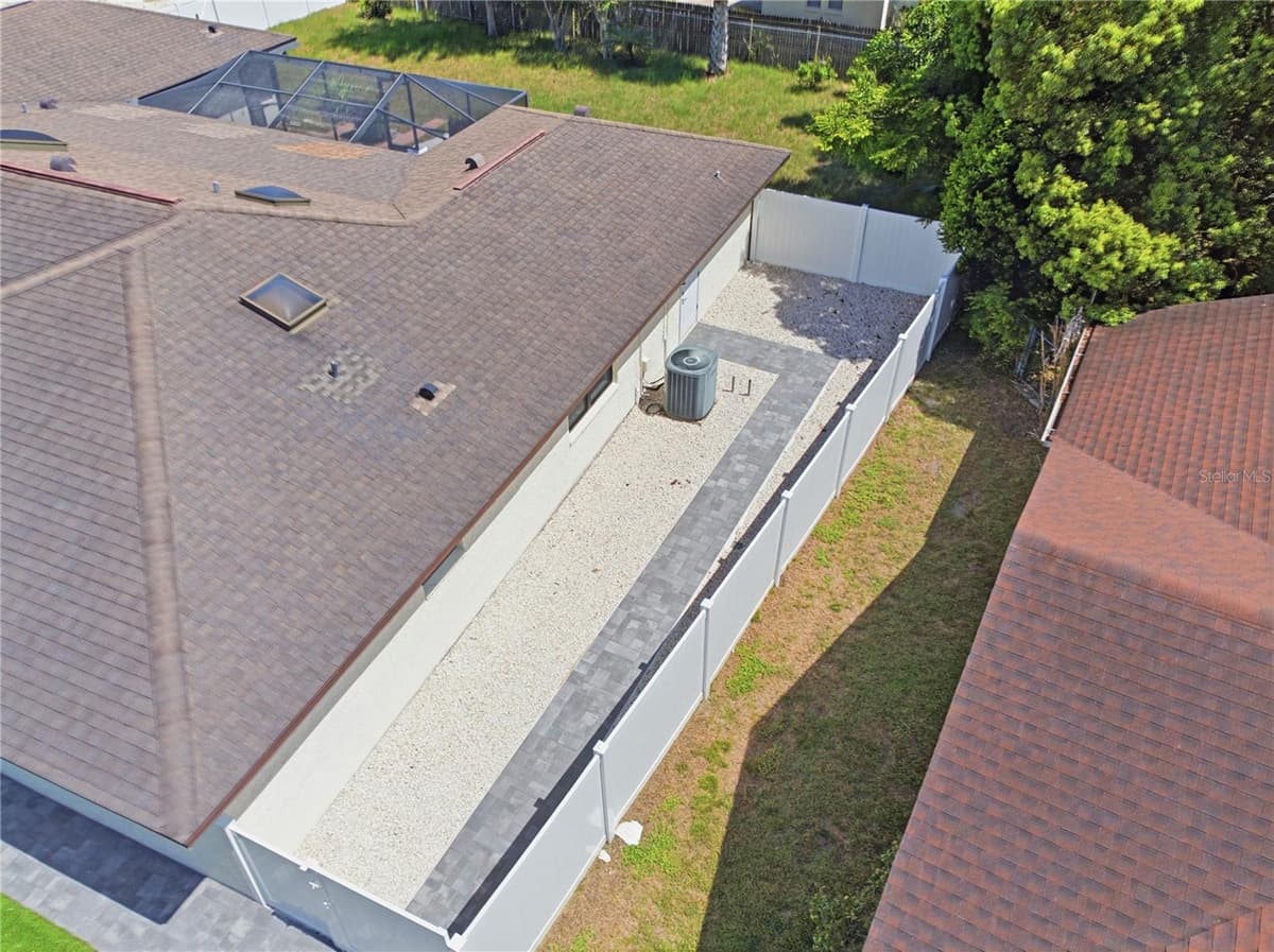 1433 ELLISON LANE — photo 9 of 70