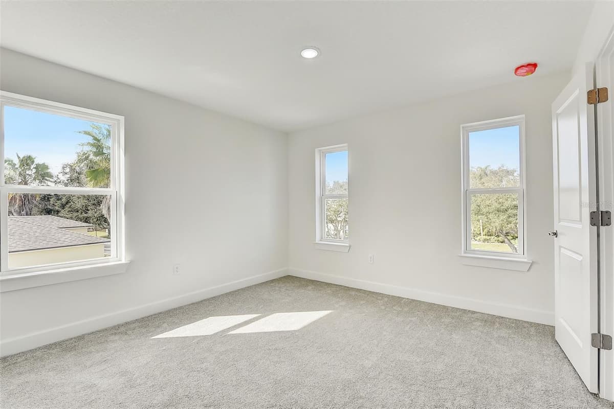 3889 WALKER ROAD — photo 34 of 49