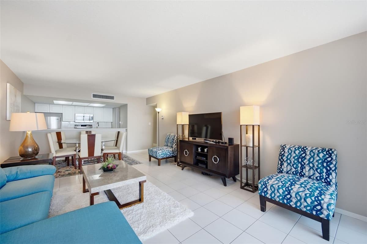 450 GULFVIEW BOULEVARD — photo 11 of 25
