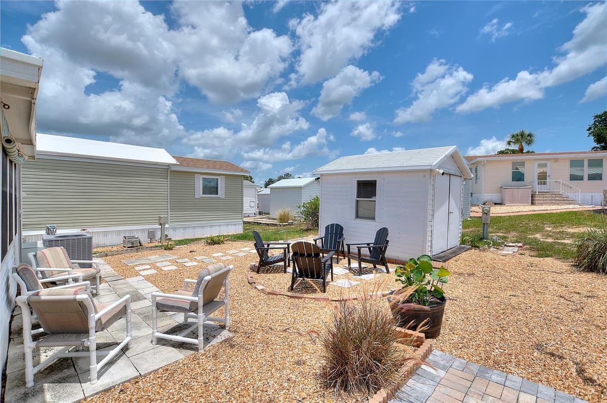 42769 HIGHWAY 27 — photo 4 of 45