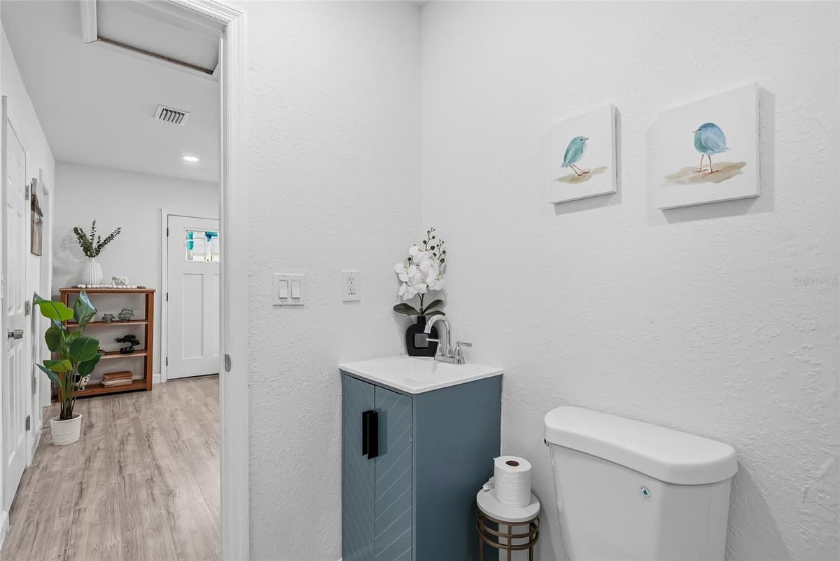 1313 SITKA STREET — photo 23 of 25