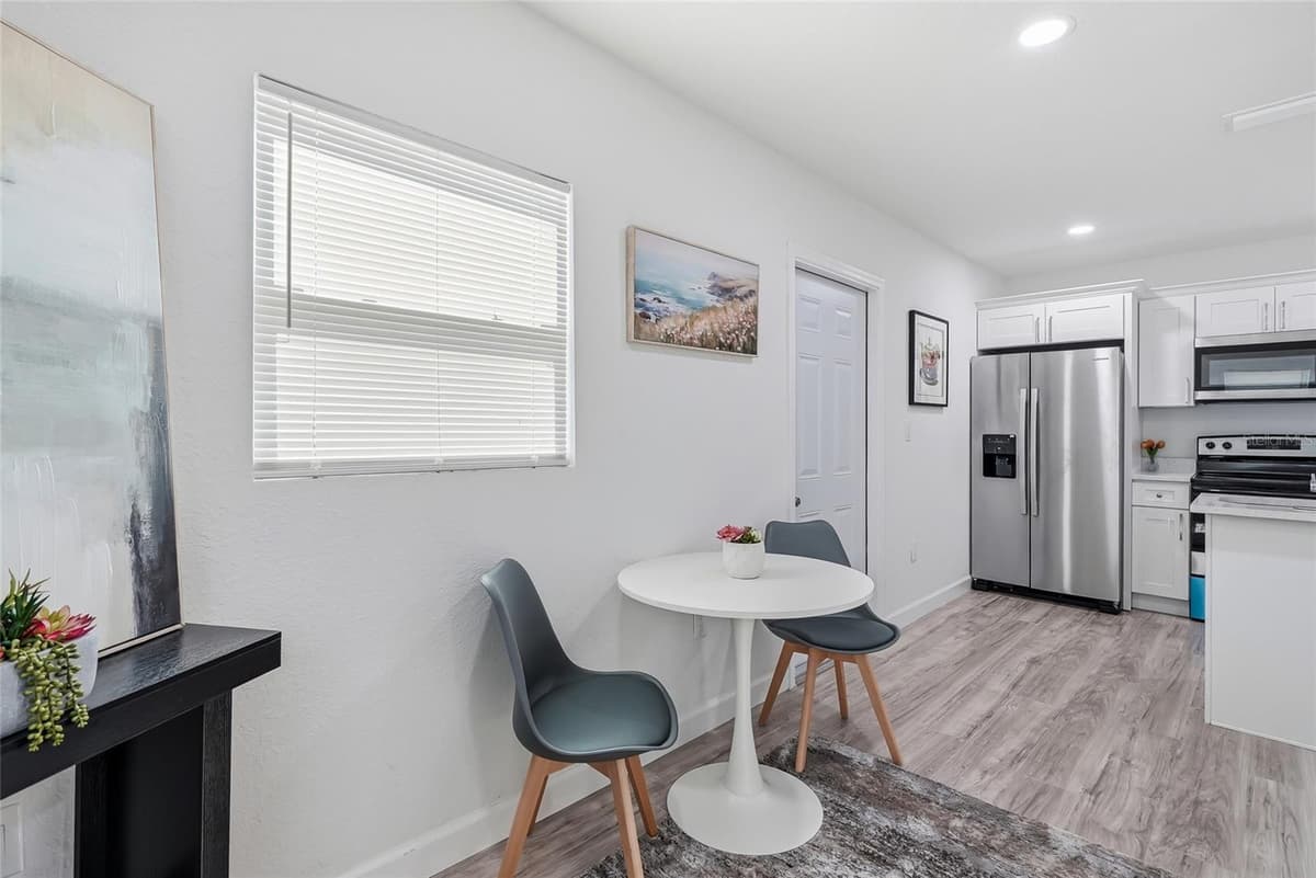 1313 SITKA STREET — photo 10 of 25