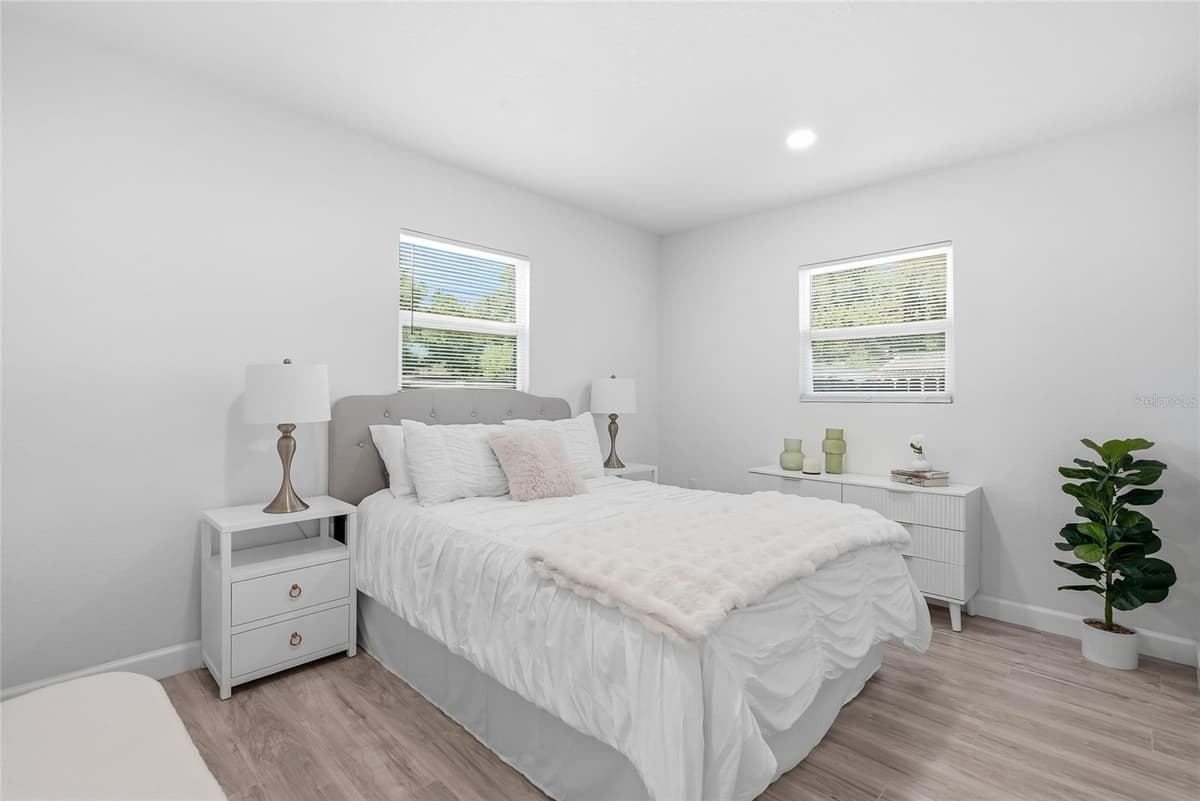 1313 SITKA STREET — photo 20 of 25
