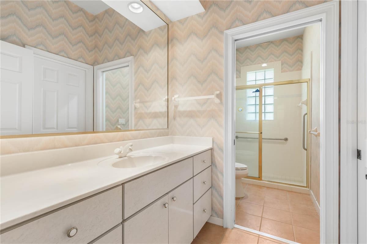 1 CAPRI COURT — photo 26 of 86