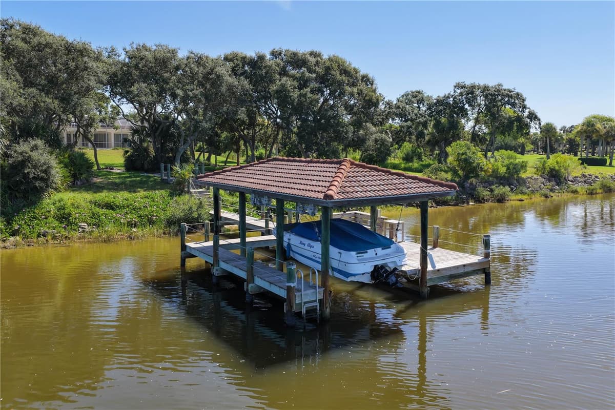 1 CAPRI COURT — photo 44 of 86