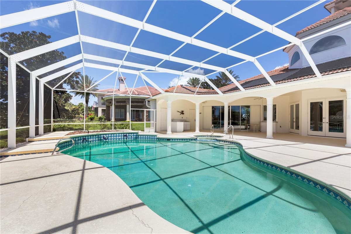 1 CAPRI COURT — photo 33 of 86