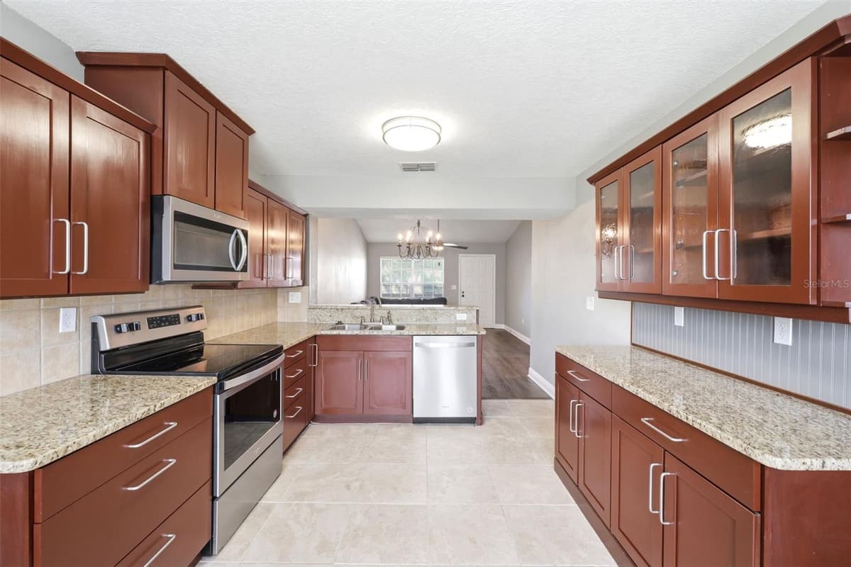 7807 HARDWICK DRIVE — photo 21 of 25