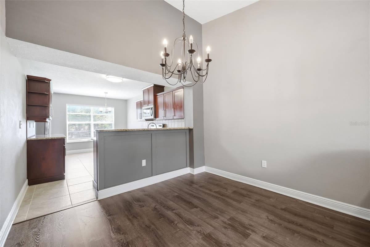 7807 HARDWICK DRIVE — photo 6 of 25