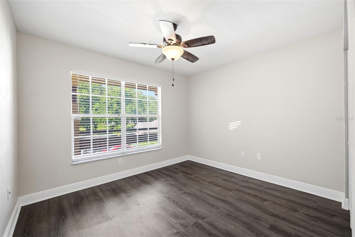 7807 HARDWICK DRIVE — photo 10 of 25