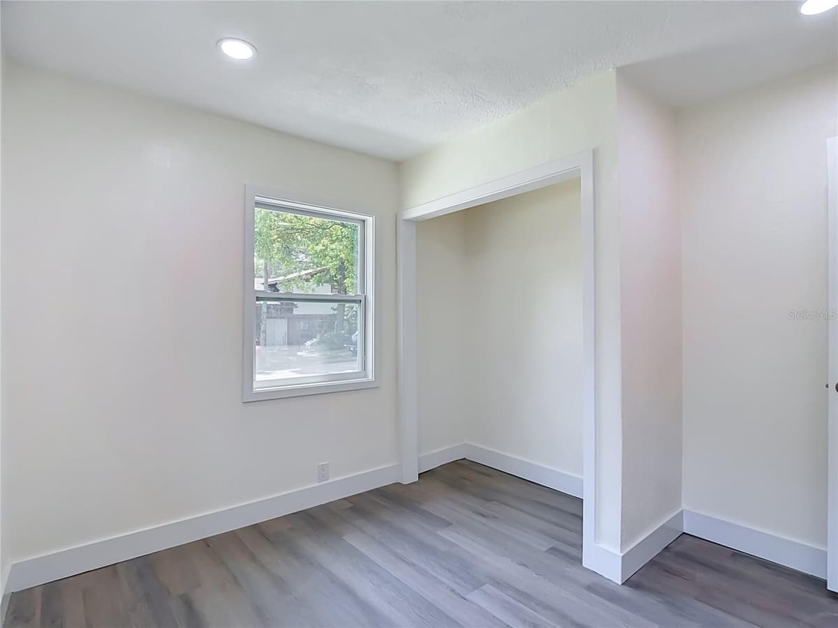 8010 13TH STREET — photo 23 of 43