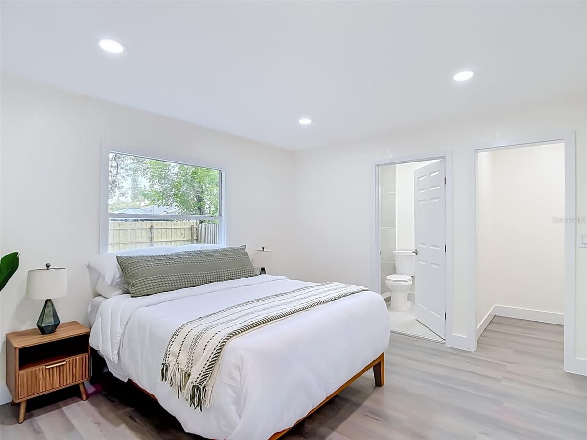 8010 13TH STREET — photo 19 of 43