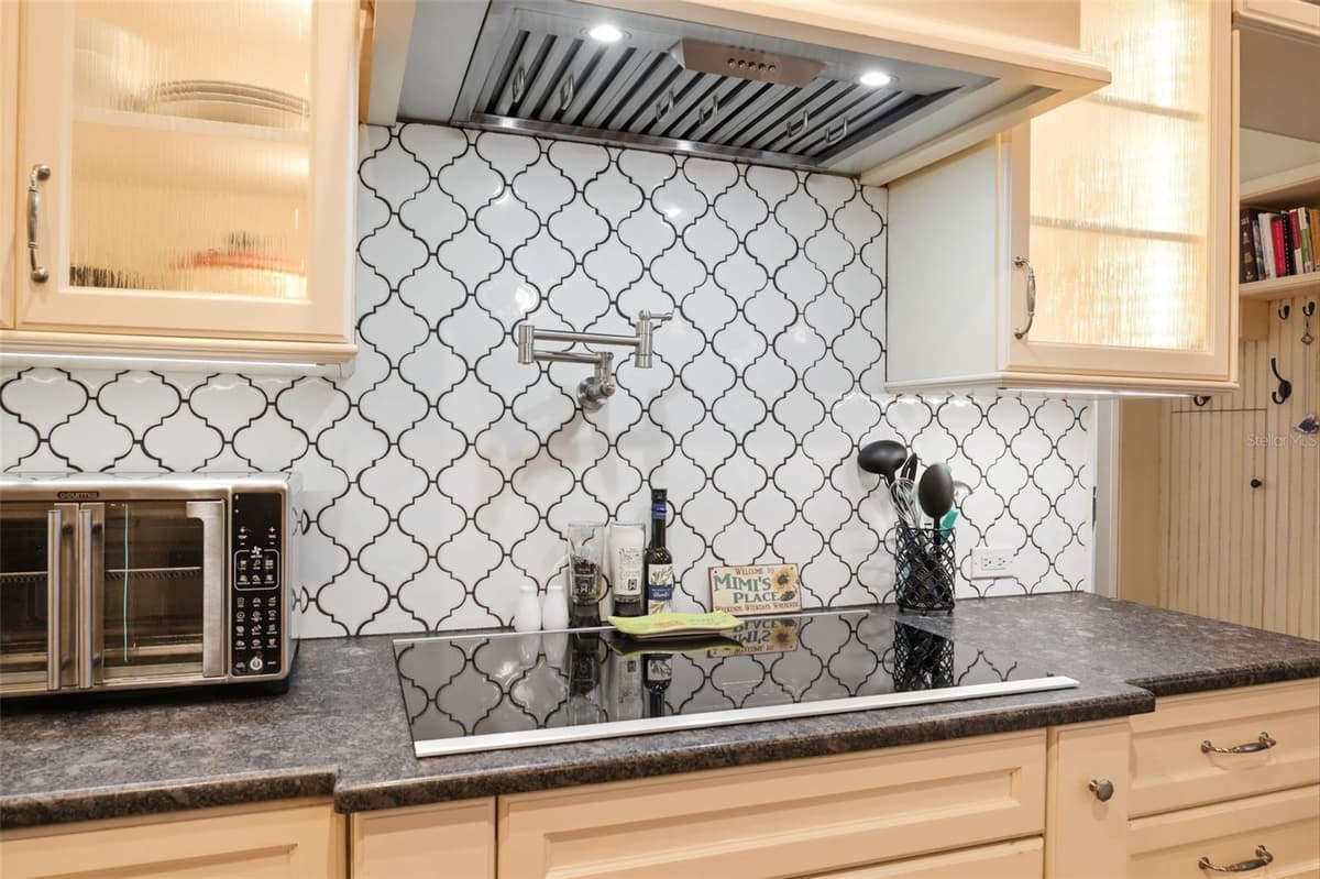 4710 BASSWOOD STREET — photo 65 of 73