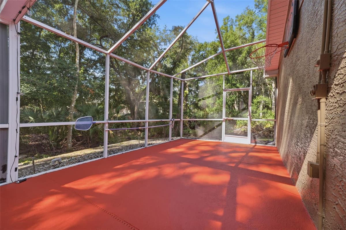 4710 BASSWOOD STREET — photo 26 of 73