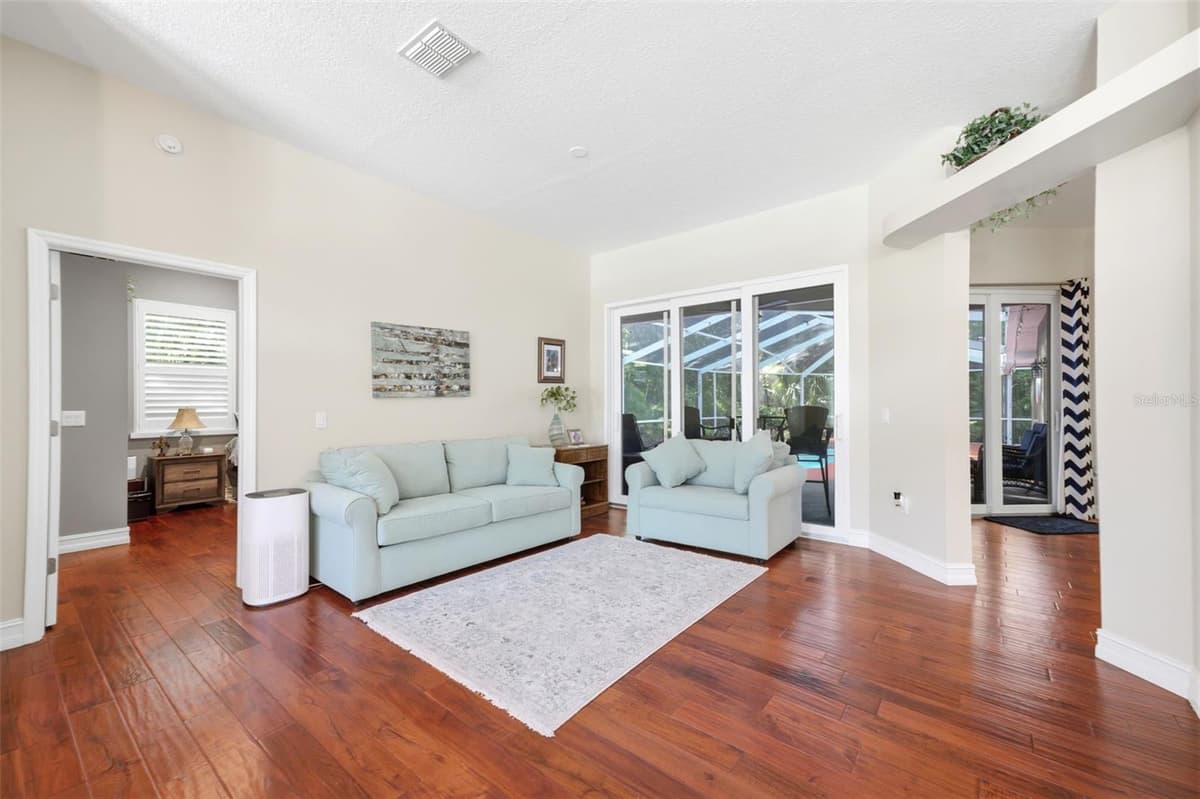 4710 BASSWOOD STREET — photo 60 of 73
