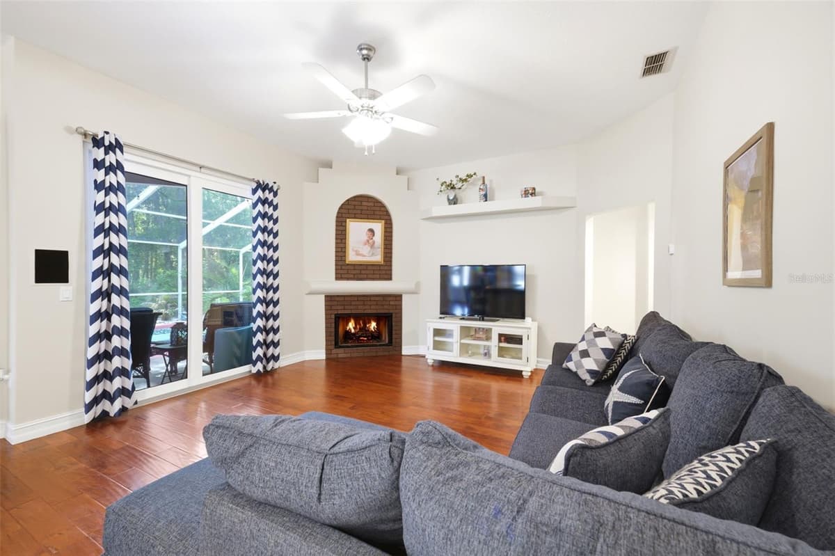4710 BASSWOOD STREET — photo 66 of 73