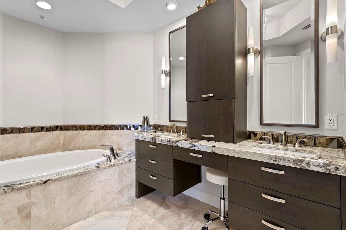 5823 BOWEN DANIEL DRIVE — photo 32 of 70