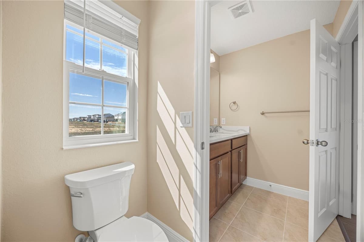 2049 HEART LAKE DRIVE — photo 15 of 76