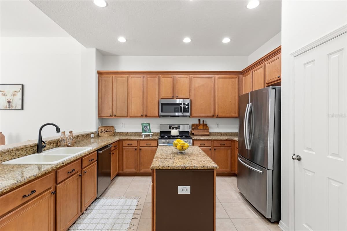 16132 IVY LAKE DRIVE — photo 20 of 61