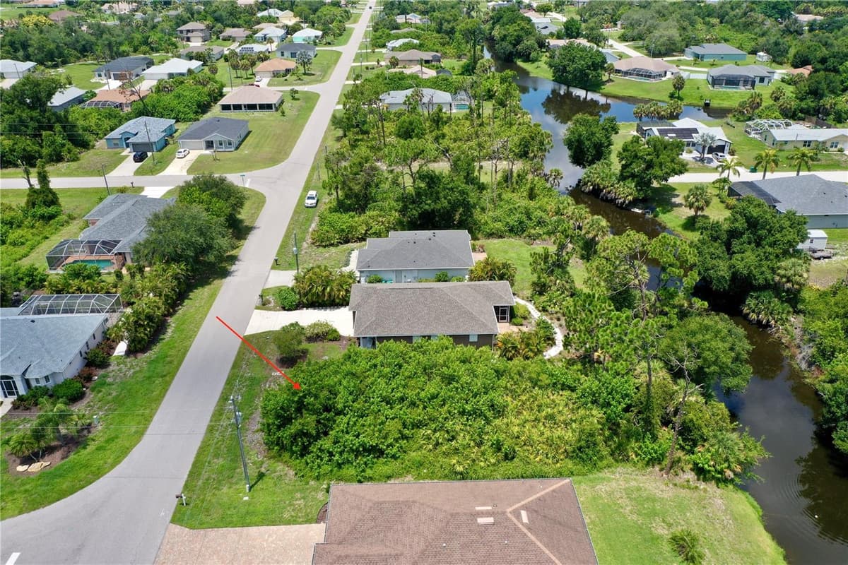 182 ALBATROSS ROAD — photo 10 of 26