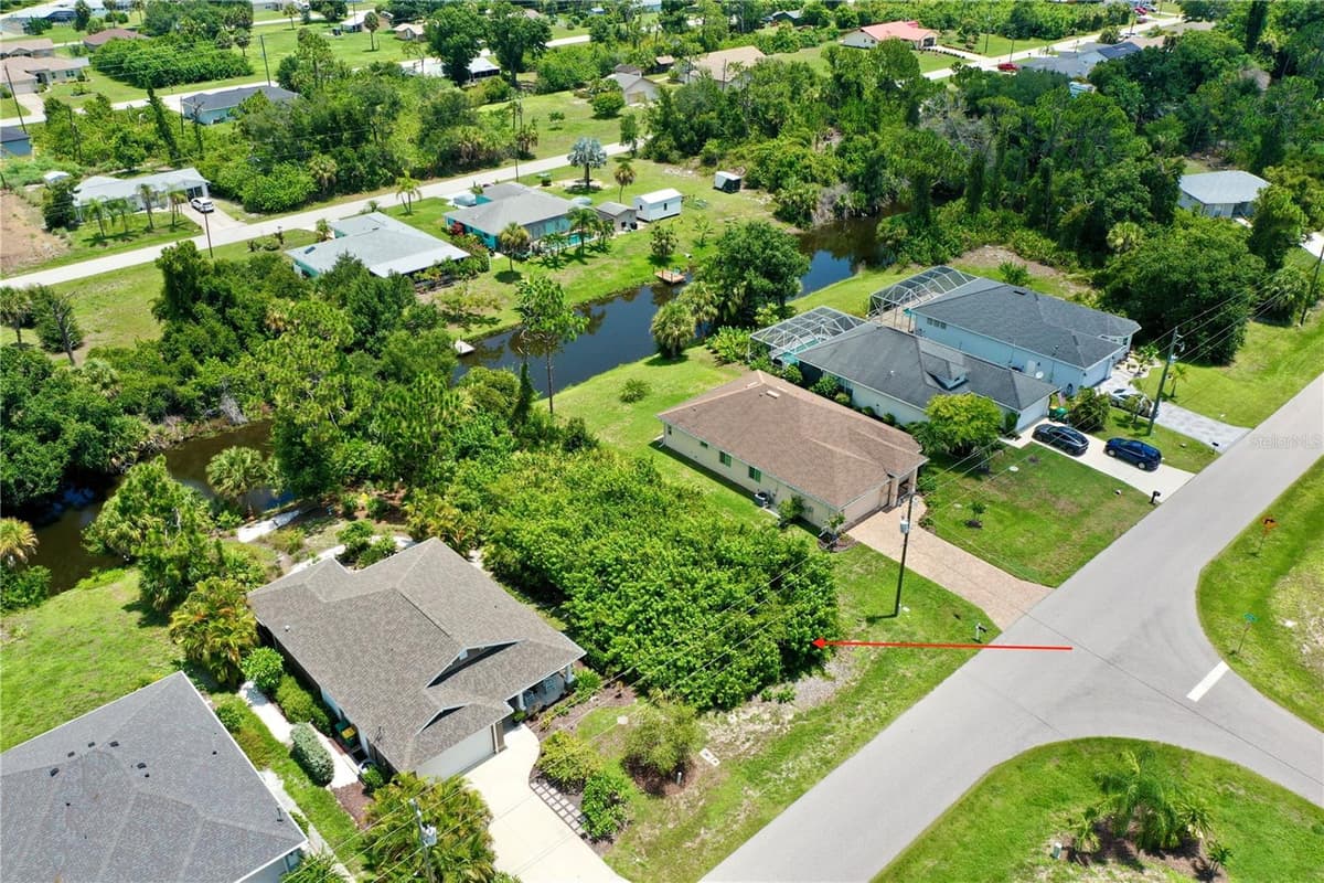 182 ALBATROSS ROAD — photo 8 of 26
