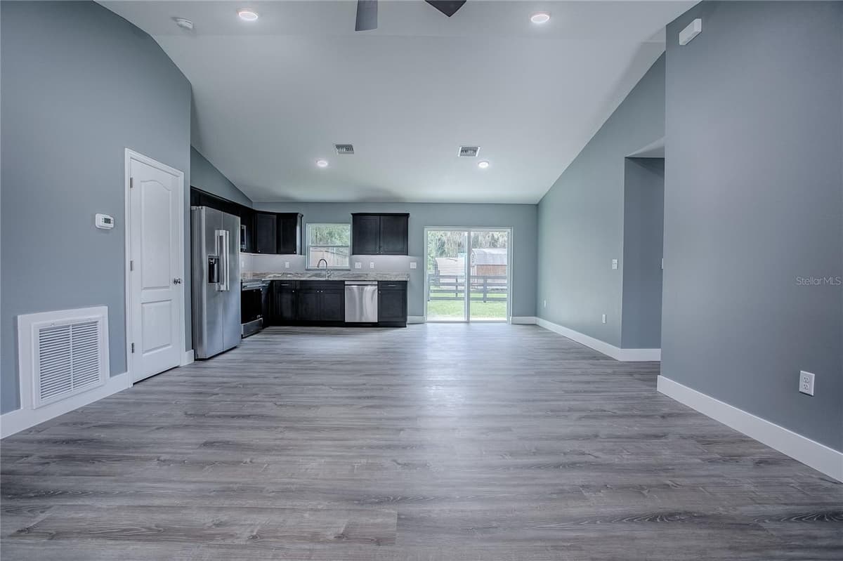 557 COUNTY ROAD 487 — photo 6 of 13