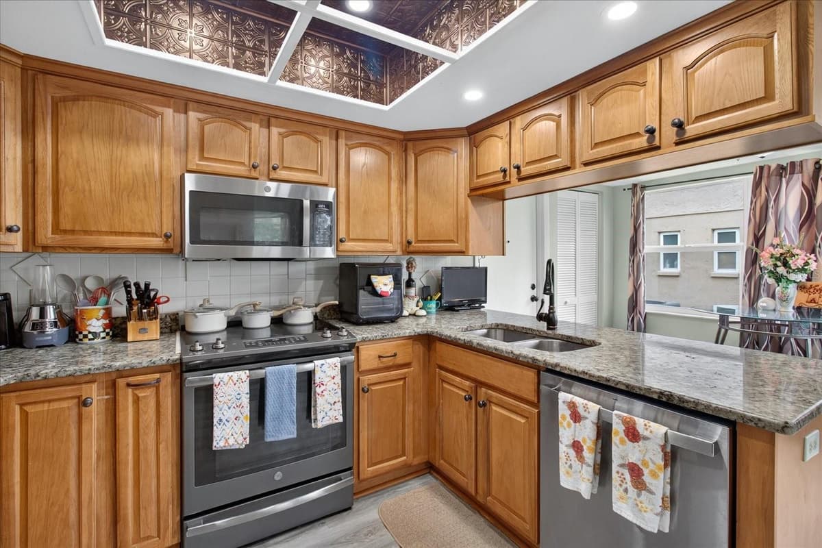 10508 QUIMBY DRIVE — photo 3 of 59