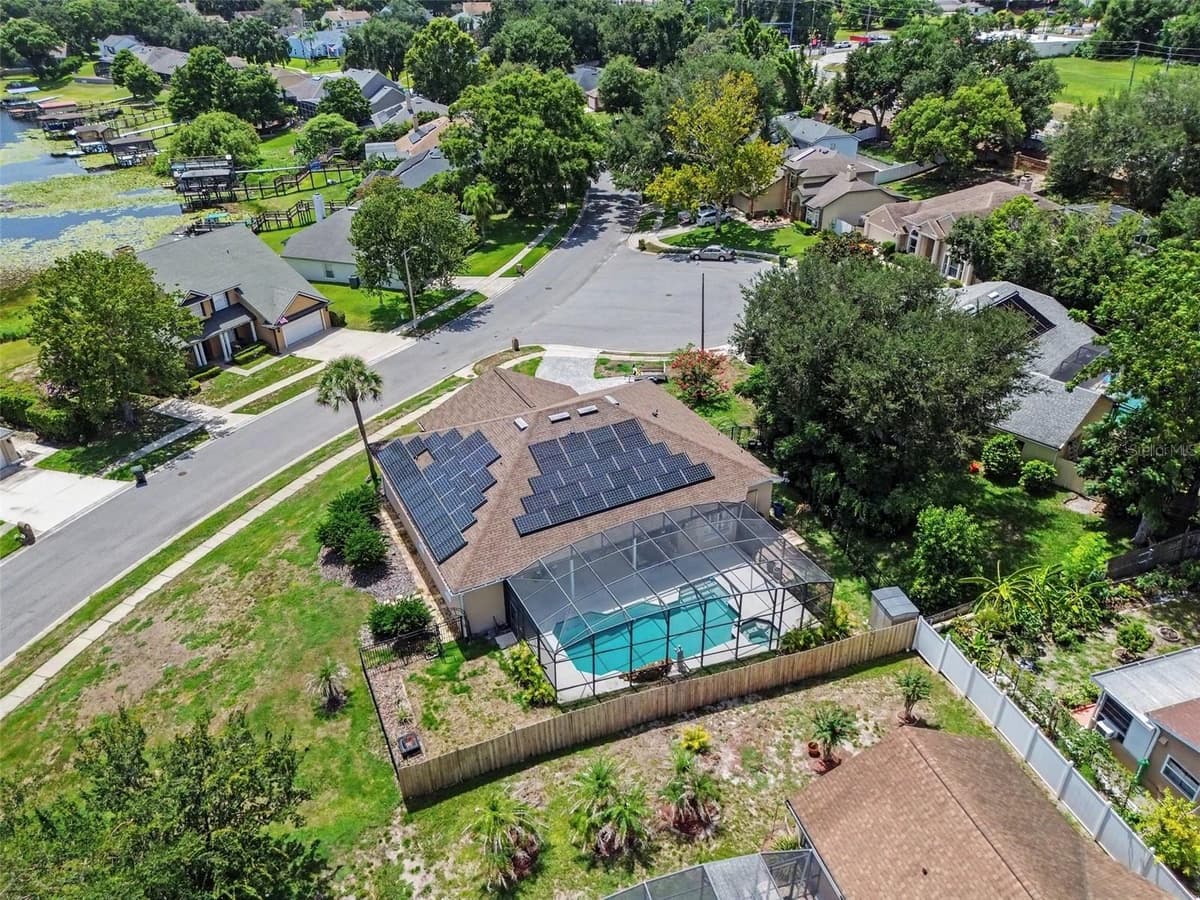 1236 HAWTHORNE COVE DRIVE — photo 31 of 32
