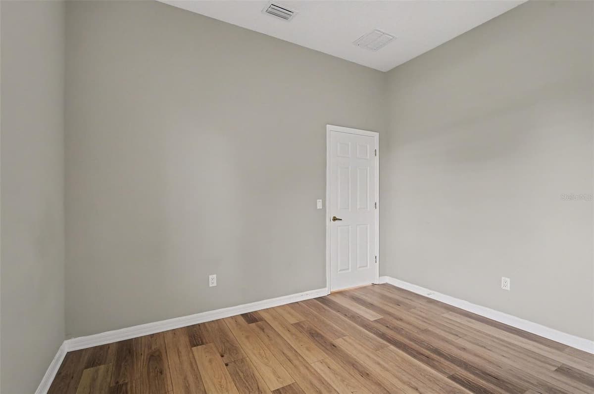 1236 HAWTHORNE COVE DRIVE — photo 21 of 32