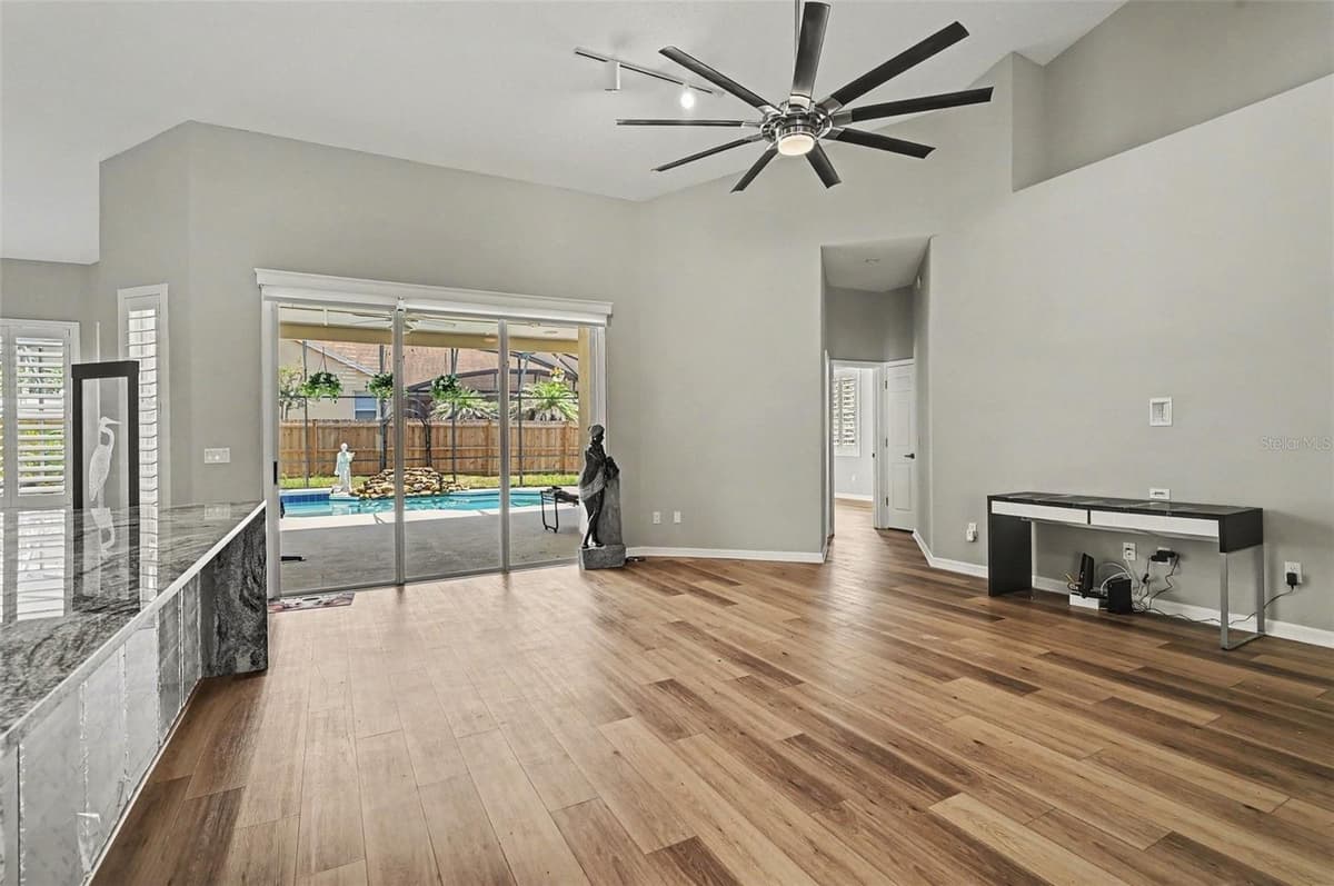 1236 HAWTHORNE COVE DRIVE — photo 11 of 32