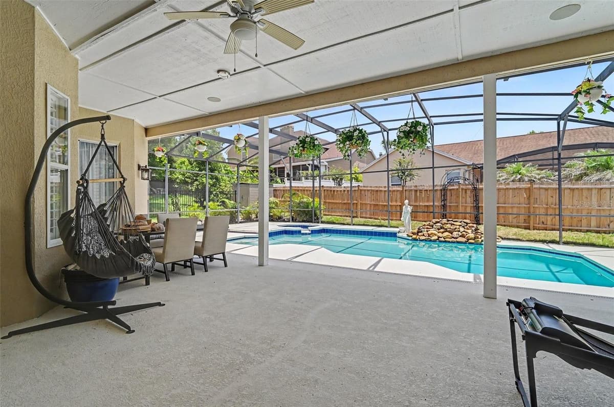 1236 HAWTHORNE COVE DRIVE — photo 24 of 32