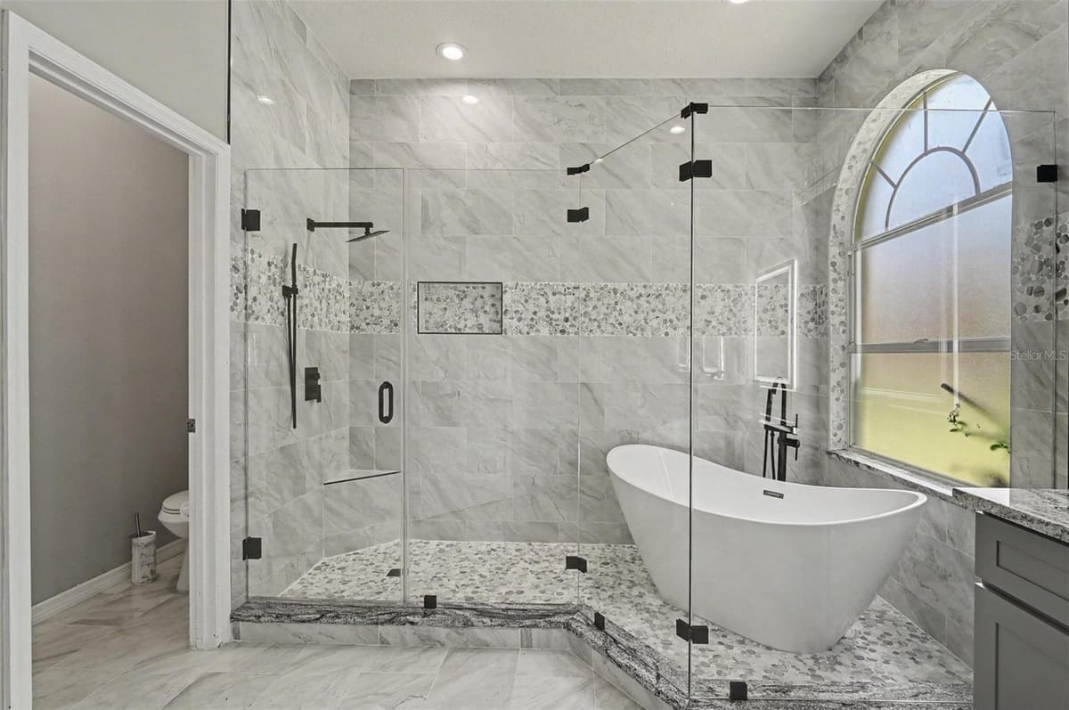 1236 HAWTHORNE COVE DRIVE — photo 5 of 32