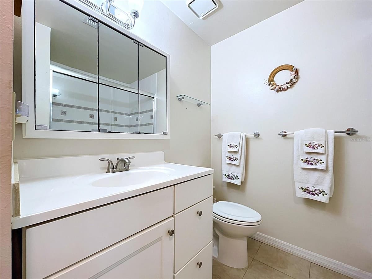 2110 HALCYON DRIVE — photo 46 of 83