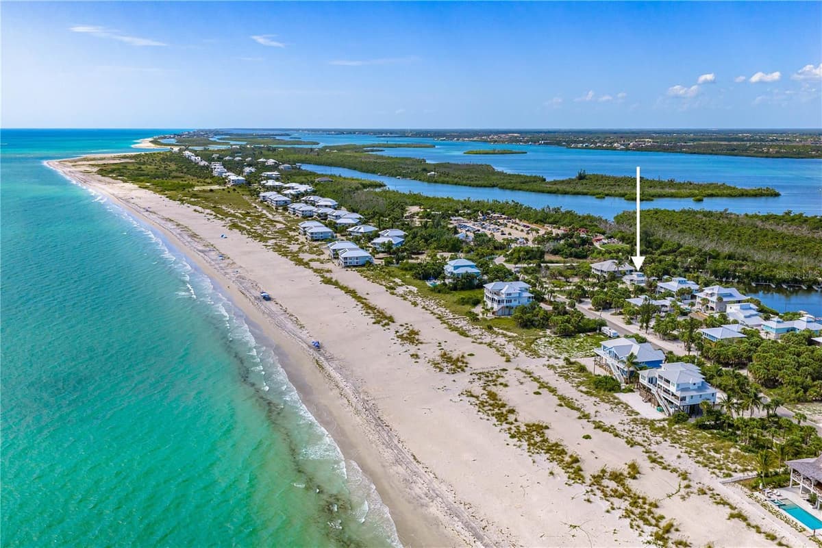 550 GULF BOULEVARD — photo 72 of 84