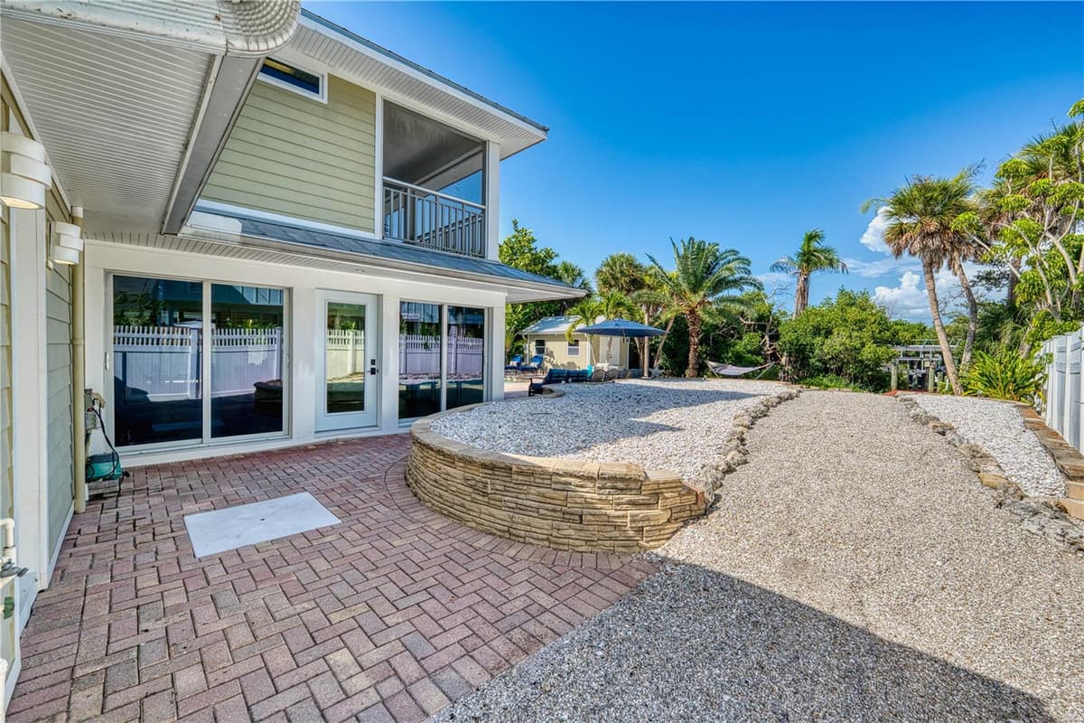 550 GULF BOULEVARD — photo 58 of 84