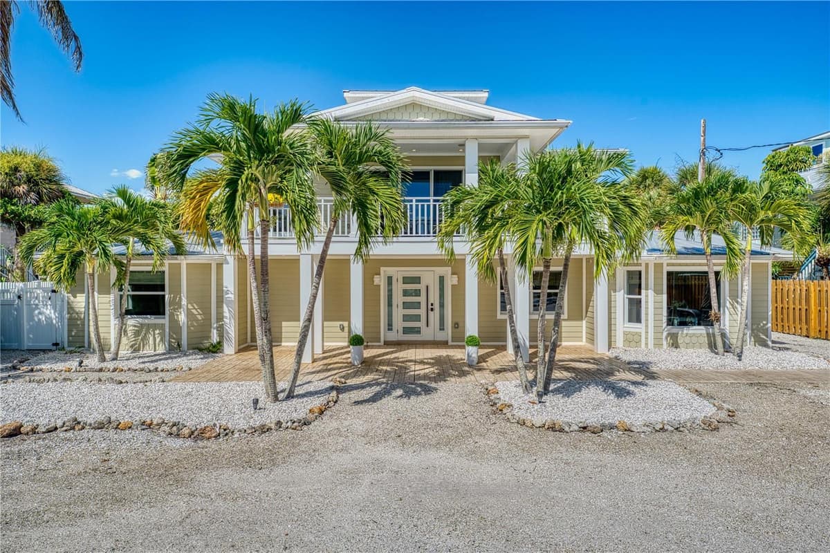 550 GULF BOULEVARD — photo 80 of 84