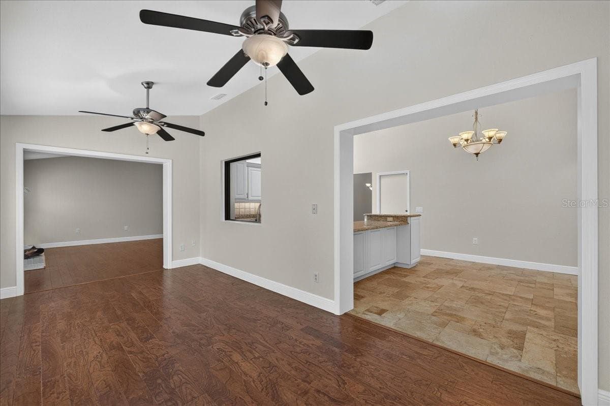 16754 CROSSBILL COURT — photo 15 of 59
