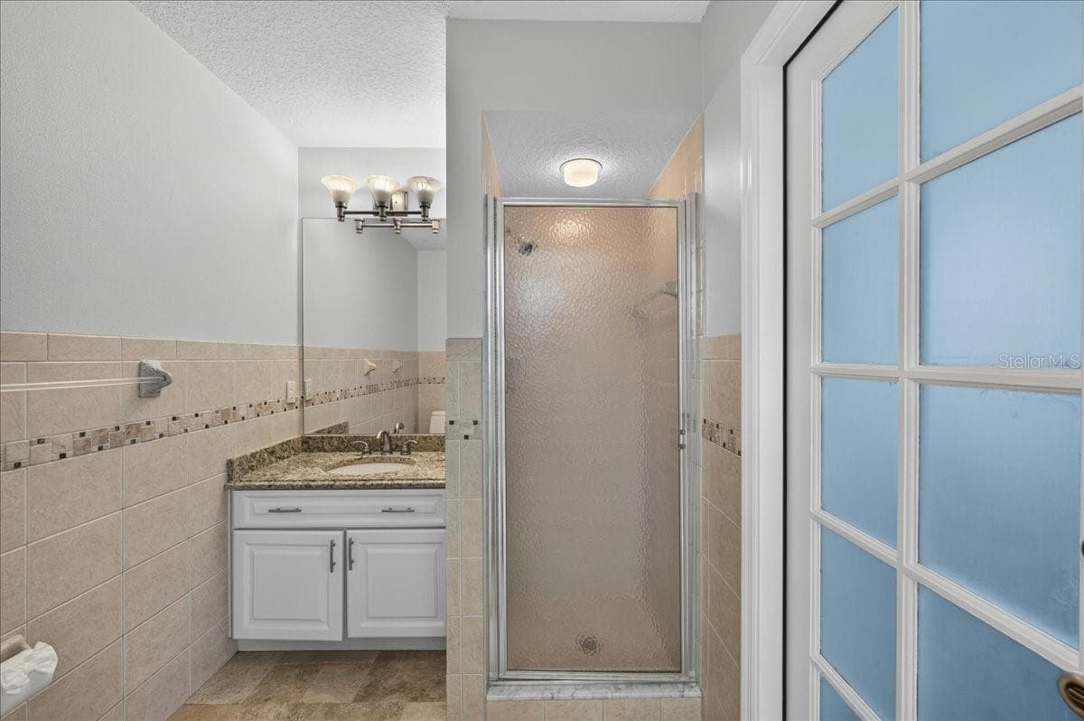 16754 CROSSBILL COURT — photo 37 of 59